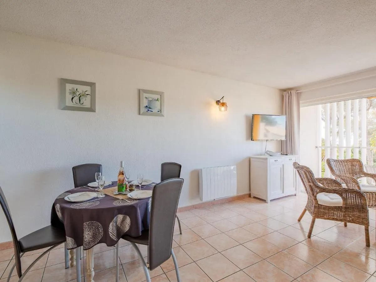 Apartament Studio Residence Le Boreal-2 By Interhome Saint-Raphaël